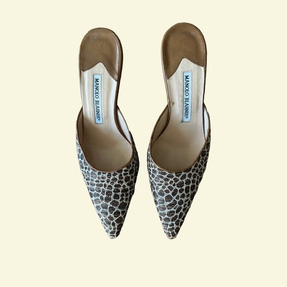 Vintage Manolo Blhanik heels - Picture 8 of 8